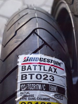 Bridgestone BT023