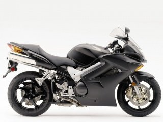 Honda VFR800VTEC 1